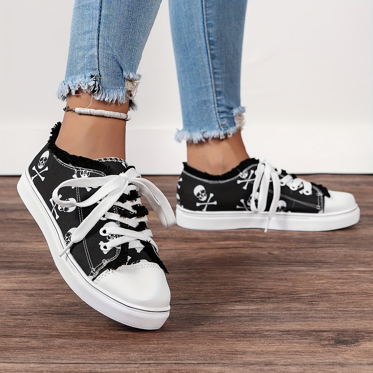 Skull Pattern Canvas Shoes, Casual Low Top Sneakers
